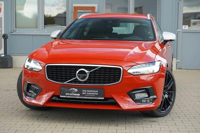 Rot Gebraucht 2018 Volvo V90 R-Design Kombi | 25.980 € (Fairer Preis) - Bild 1/4