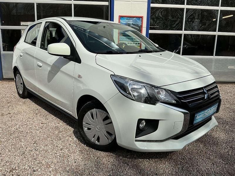 Gebraucht Mitsubishi Space Star Select 71 PS (52 kW) 2022 Islandweiss (s) Kleinwagen