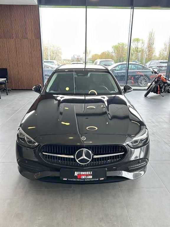 Gebraucht Mercedes C200 Avantgarde 163 PS (119 kW) 2022 Grau Limousine