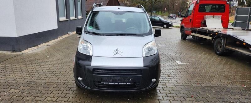 Grau Gebraucht 2010 Citroën Nemo Van / Kleinbus | 3.200 € (Fairer Preis) - Bild 1/4