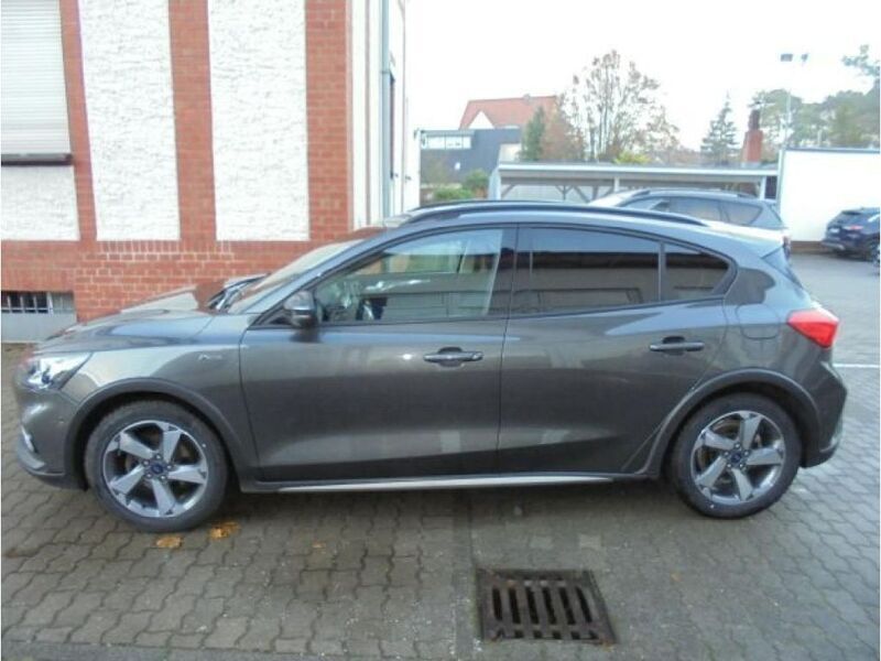 Gebraucht Ford Focus 155 PS (114 kW) 2020 Magneticgrau (metallic) (metallic) Limousine