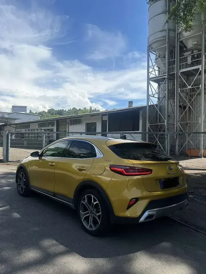 Gebraucht Kia XCeed Xdition 140 PS (102 kW) 2020 (yqm) quantumgelb met. SUV