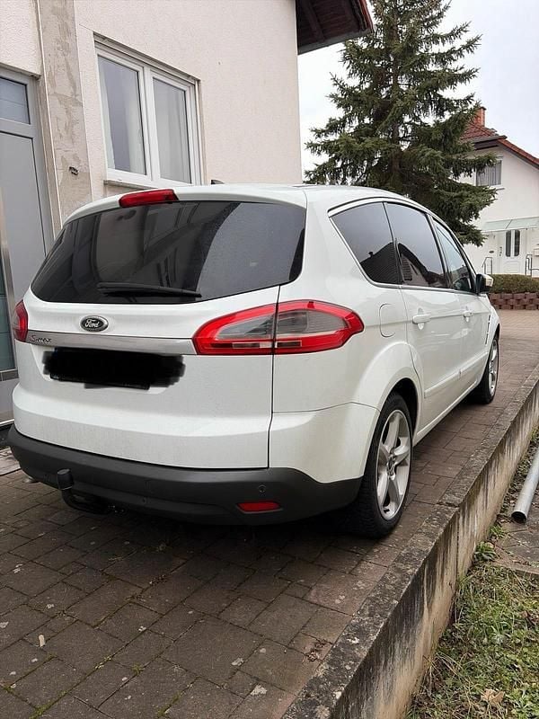 Gebraucht Ford S-MAX S 140 PS (102 kW) 2015 Weiß Van / Kleinbus