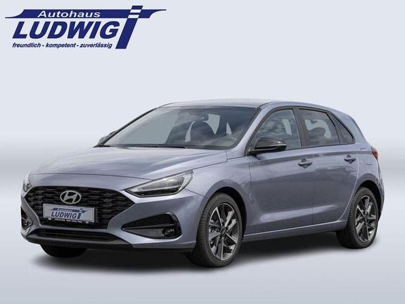 Blau Gebraucht 2024 Hyundai i30 Advantage Limousine | 19.900 € (Guter Preis) - Bild 1/4