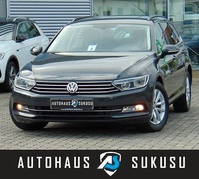 Grau Gebraucht 2017 VW Passat Comfortline Kombi | 13.990 € (Guter Preis) - Bild 1/4