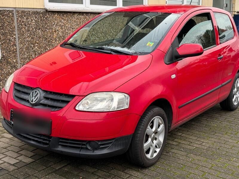 Rot Gebraucht 2008 VW Fox Kleinwagen | 1.200 € (Fairer Preis) - Bild 1/4