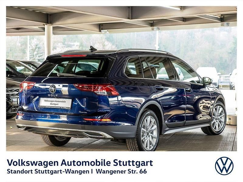 Gebraucht VW Golf Alltrack 200 PS (147 kW) 2023 Atlantik blue metallic Kombi