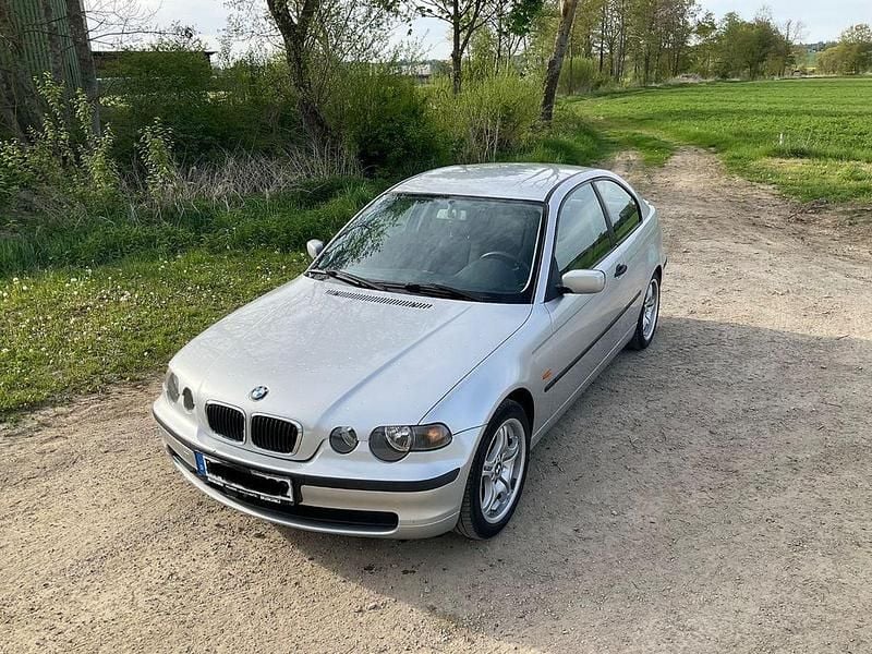 Gebraucht BMW 316 Compact 116 PS (85 kW) 2001 Kleinwagen