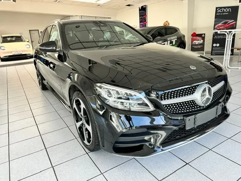 Gebraucht Mercedes C300 Style 245 PS (180 kW) 2020 Schwarz Kombi