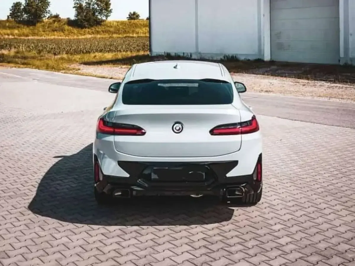 Gebraucht BMW X4 190 PS (139 kW) 2023 Grau SUV