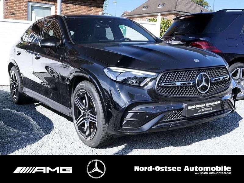 Gebraucht Mercedes GLC300 AMG 258 PS (189 kW) 2024 Metalliclack graphitgrau Coupé