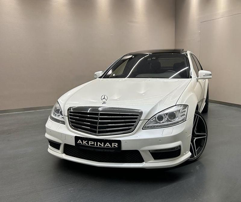 Diamantweiss Gebraucht 2011 Mercedes S63 AMG AMG Limousine | 41.500 € - Bild 1/4