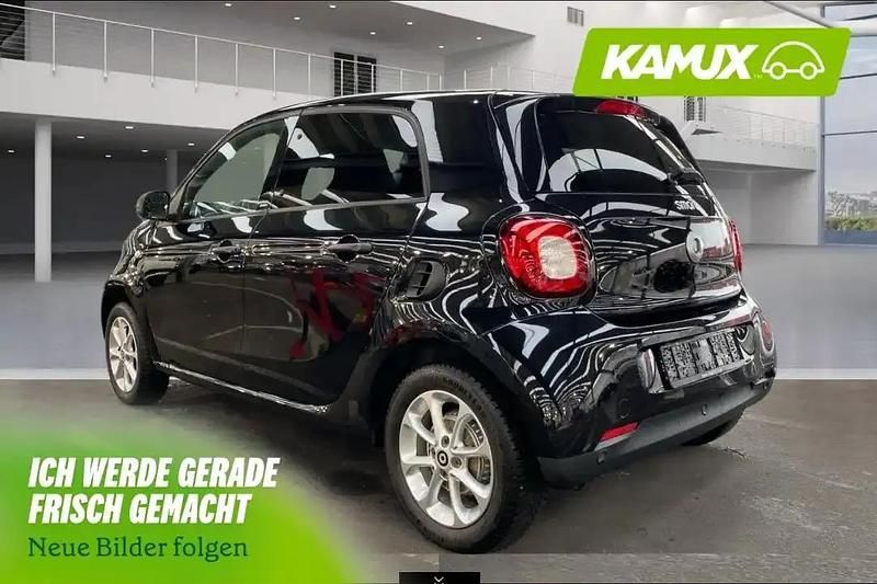 Gebraucht Smart ForFour 71 PS (52 kW) 2019 Schwarz Kleinwagen