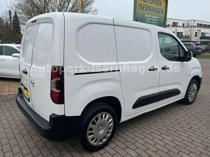 Gebraucht Opel Combo Edition 76 PS (55 kW) 2019 Weiß Van / Kleinbus