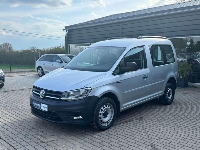 Usata VW Caddy 122 CV (89 kW) 2017 Argento Monovolume