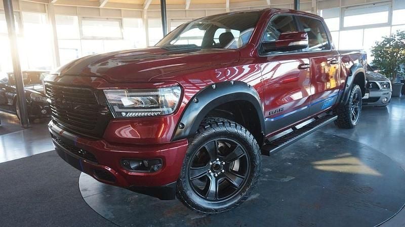 Rot Gebraucht 2022 Dodge Ram Abholung | 48.700 € (Fairer Preis) - Bild 1/4