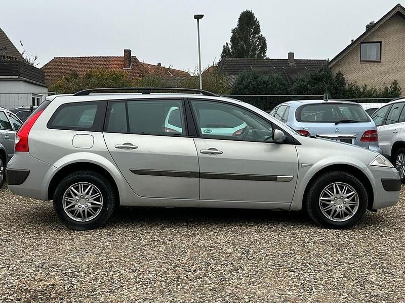 Gebraucht Renault Mégane II Dynamique 113 PS (83 kW) 2004 Grau Limousine