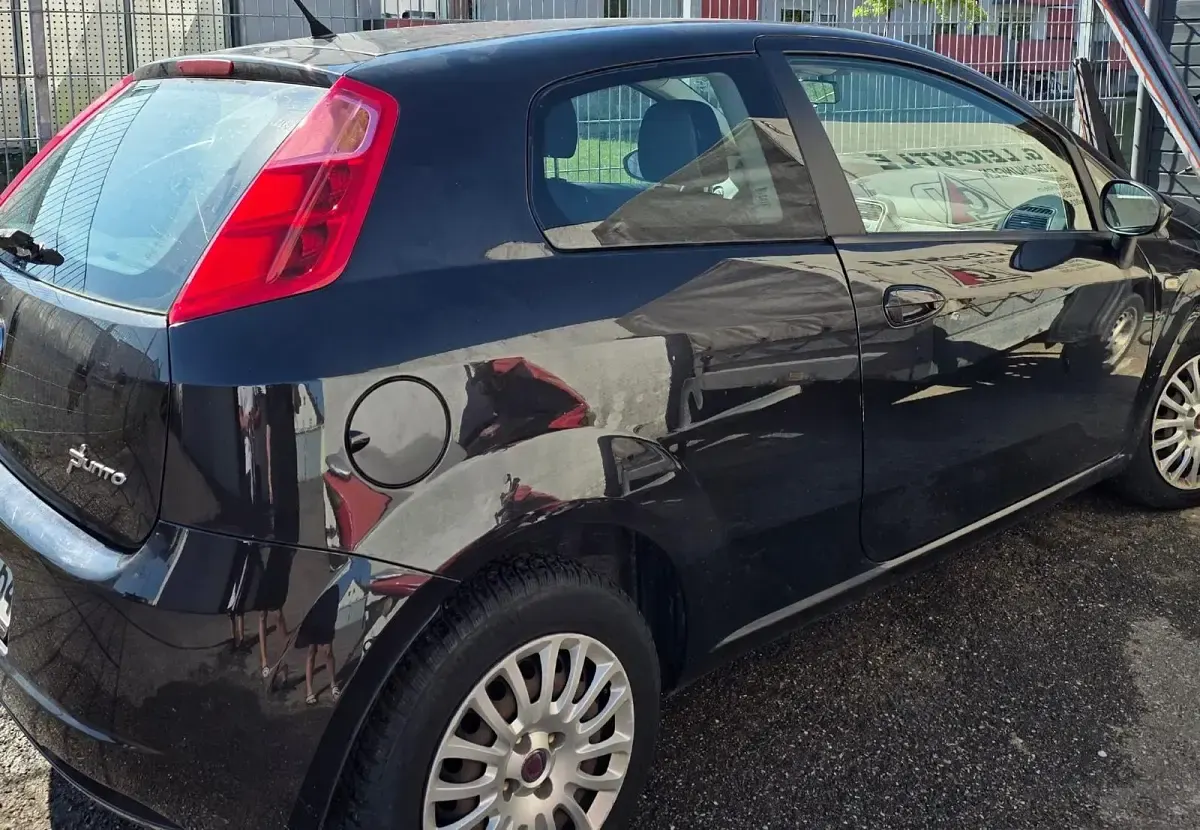 Gebraucht Fiat Punto 78 PS (57 kW) 2009 Schwarz Kleinwagen