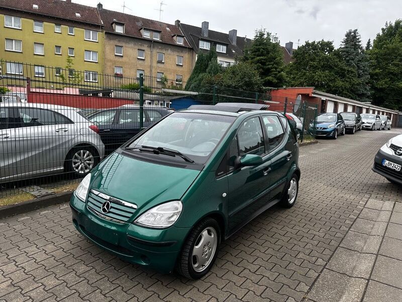 Grün Gebraucht 1999 Mercedes A160 Elegance Limousine | 3.000 € (Etwas zu teuer) - Bild 1/4