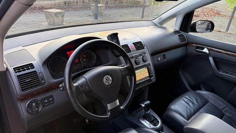Gebraucht VW Touran Cross Highline 170 PS (125 kW) 2007 Schwarz Van / Kleinbus