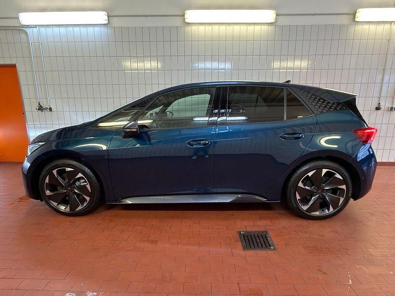 Neu Cupra Born 169 kW (231 PS) 2025 Blau Kleinwagen