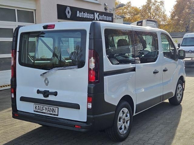 Gebraucht Renault Trafic 110 PS (80 kW) 2025 Weiss Van / Kleinbus