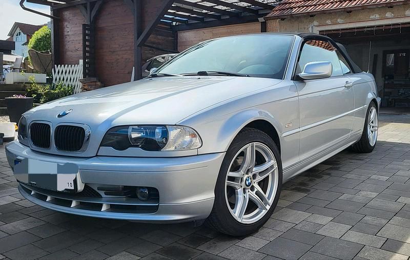 Gebraucht BMW 318 Cabriolet 145 PS (106 kW) 2002 Silber Cabrio
