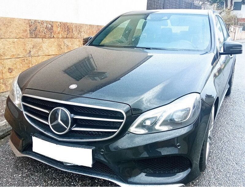 Schwarz Gebraucht 2017 Mercedes E350 AMG line Limousine | 28.500 € (Superpreis) - Bild 1/4