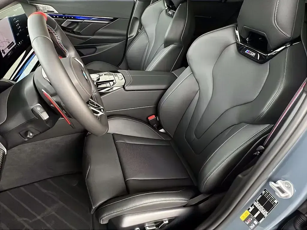 Używany BMW M5 Performance 727 KM (534 kW) 2025 Szary Sedan/Limuzyna