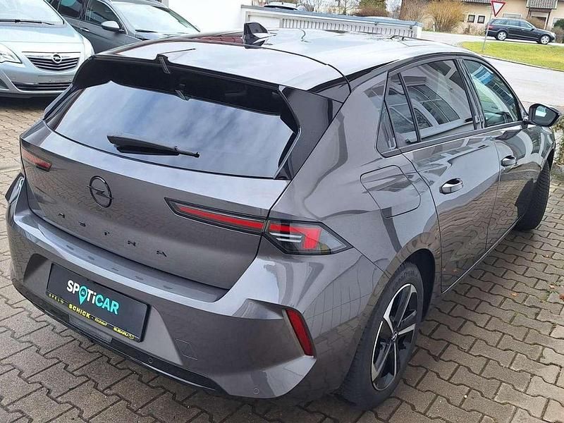 Gebraucht Opel Astra 131 PS (96 kW) 2025 Vulkangrau Limousine