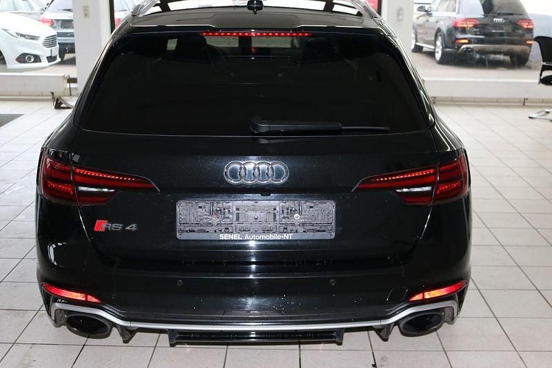Gebraucht Audi RS4 Ambiente 450 PS (330 kW) 2018 Schwarz Kombi