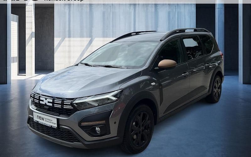 Gebraucht Dacia Jogger Extreme 111 PS (81 kW) 2024 Grau (dolomitgrau (grau)) Van / Kleinbus