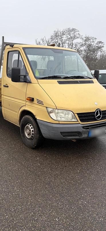 Gebraucht Mercedes Sprinter 129 PS (94 kW) 2003 Gelb