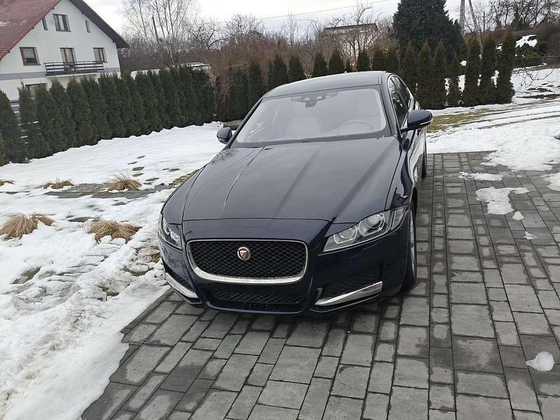 Gebraucht Jaguar XF Prestige 179 PS (131 kW) 2017 Limousine