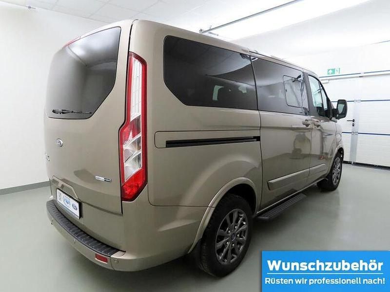 Gebraucht Ford Tourneo Custom Titanium X 185 PS (136 kW) 2021 Pyritsilber Van