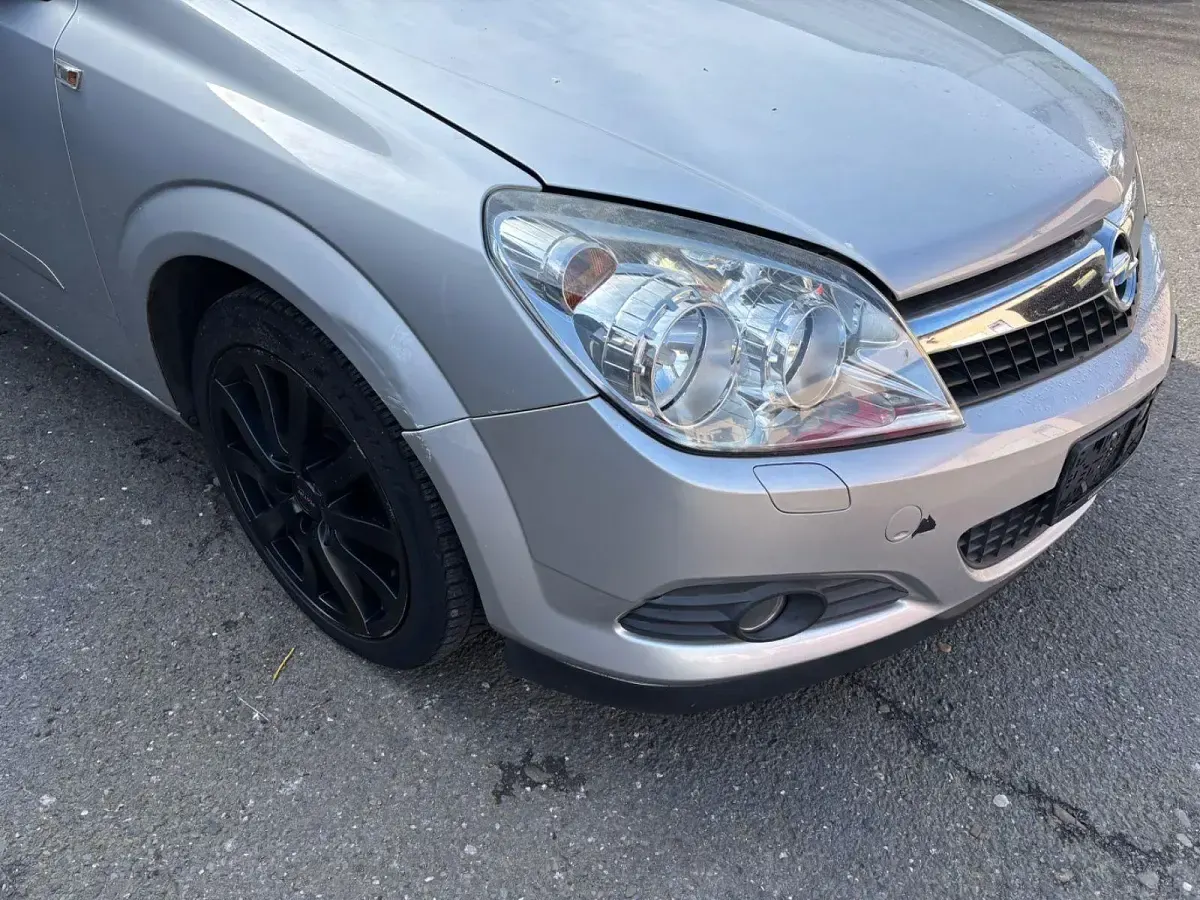 Brugt Opel Astra 125 HK (91 kW) 2004 Sølv Sedan