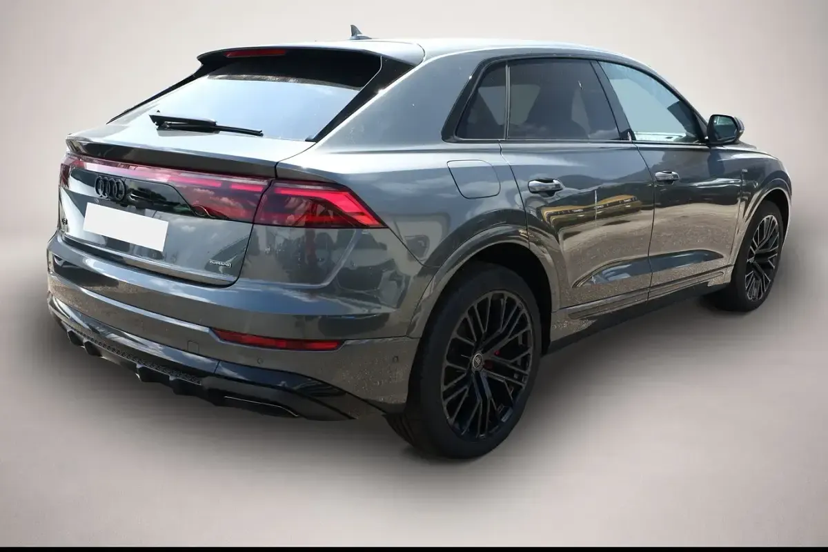 Neu Audi Q8 S-Line 286 PS (210 kW) 2026 Grau SUV