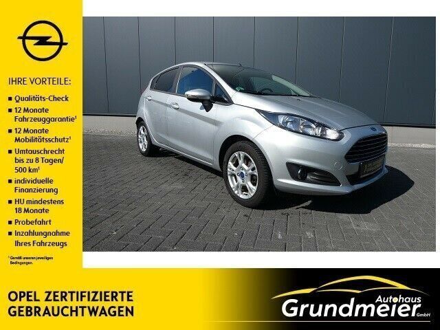 Gebraucht Ford Fiesta SYNC Edition 80 PS (58 kW) 2014 Silber metallic Kleinwagen