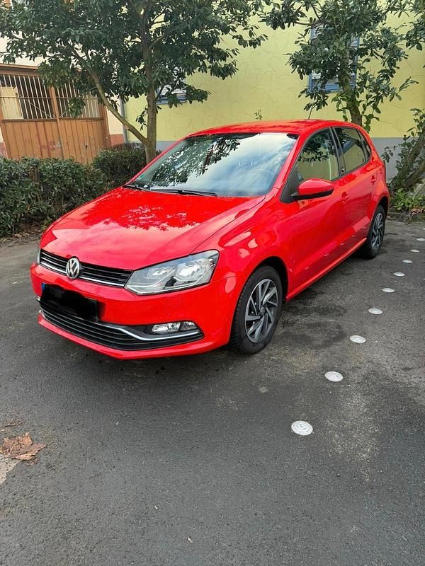 Rot Gebraucht 2017 VW Polo Sound Kleinwagen | 8.499 € (Fairer Preis) - Bild 1/4