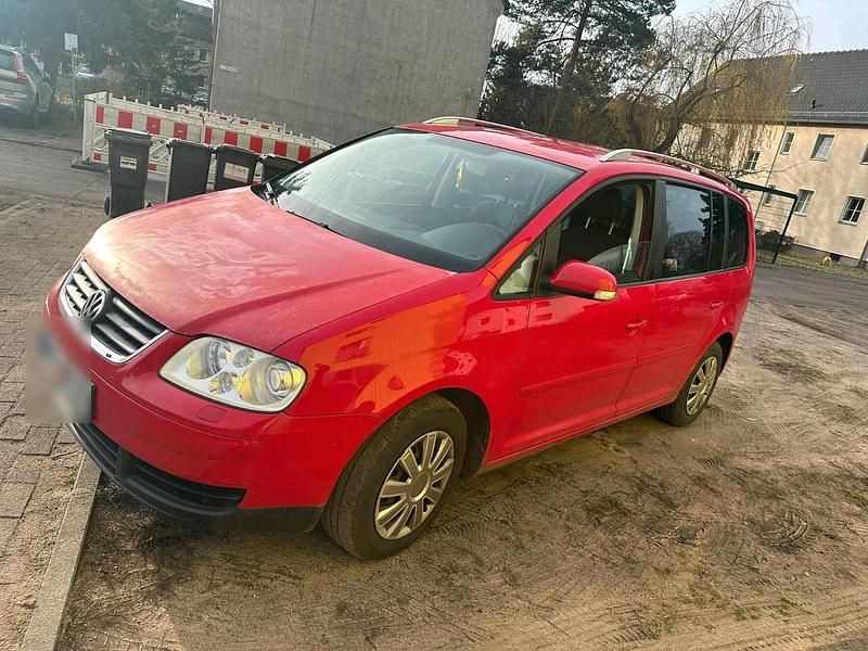 Rot Gebraucht 2006 VW Touran Van / Kleinbus | 1.000 € (Superpreis) - Bild 1/4
