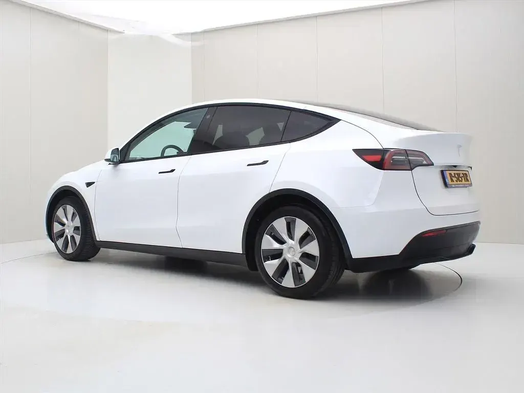 Gebraucht Tesla Model Y Standard Range 250 kW (341 PS) 2022 Weiß SUV