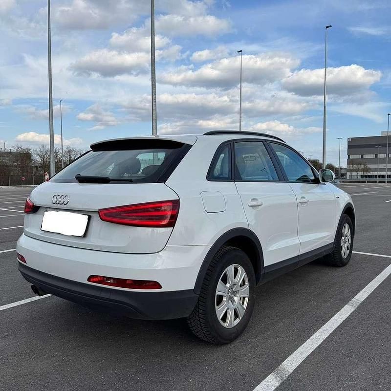 Second-hand Audi Q3 140 CP (102 kW) 2011 Alb SUV