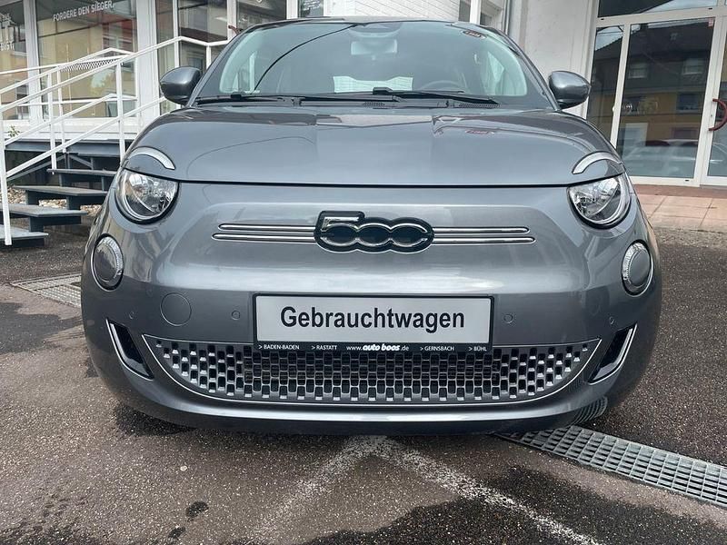 Gebraucht Fiat 500e 86 kW (118 PS) 2023 Colore esterno (mineral grau) Kleinwagen