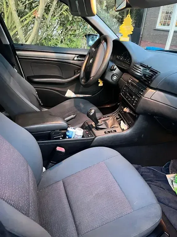 Gebraucht BMW 316 116 PS (85 kW) 2005 Grau Kombi