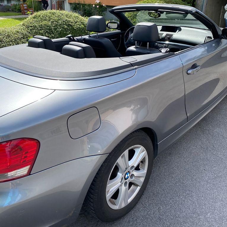 Gebraucht BMW 118 Cabriolet Sport Line 143 PS (105 kW) 2009 Grau Cabrio