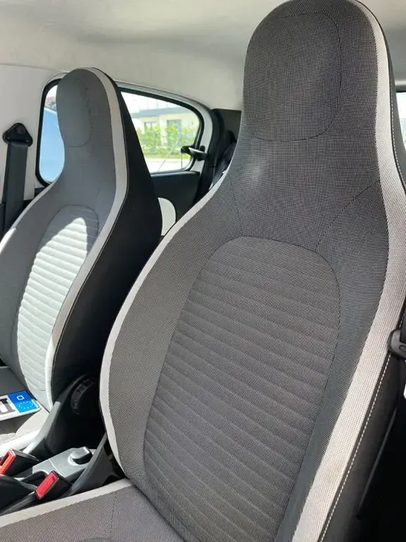 Gebraucht Renault Twingo LIMITED 71 PS (52 kW) 2018 Weiß Kleinwagen