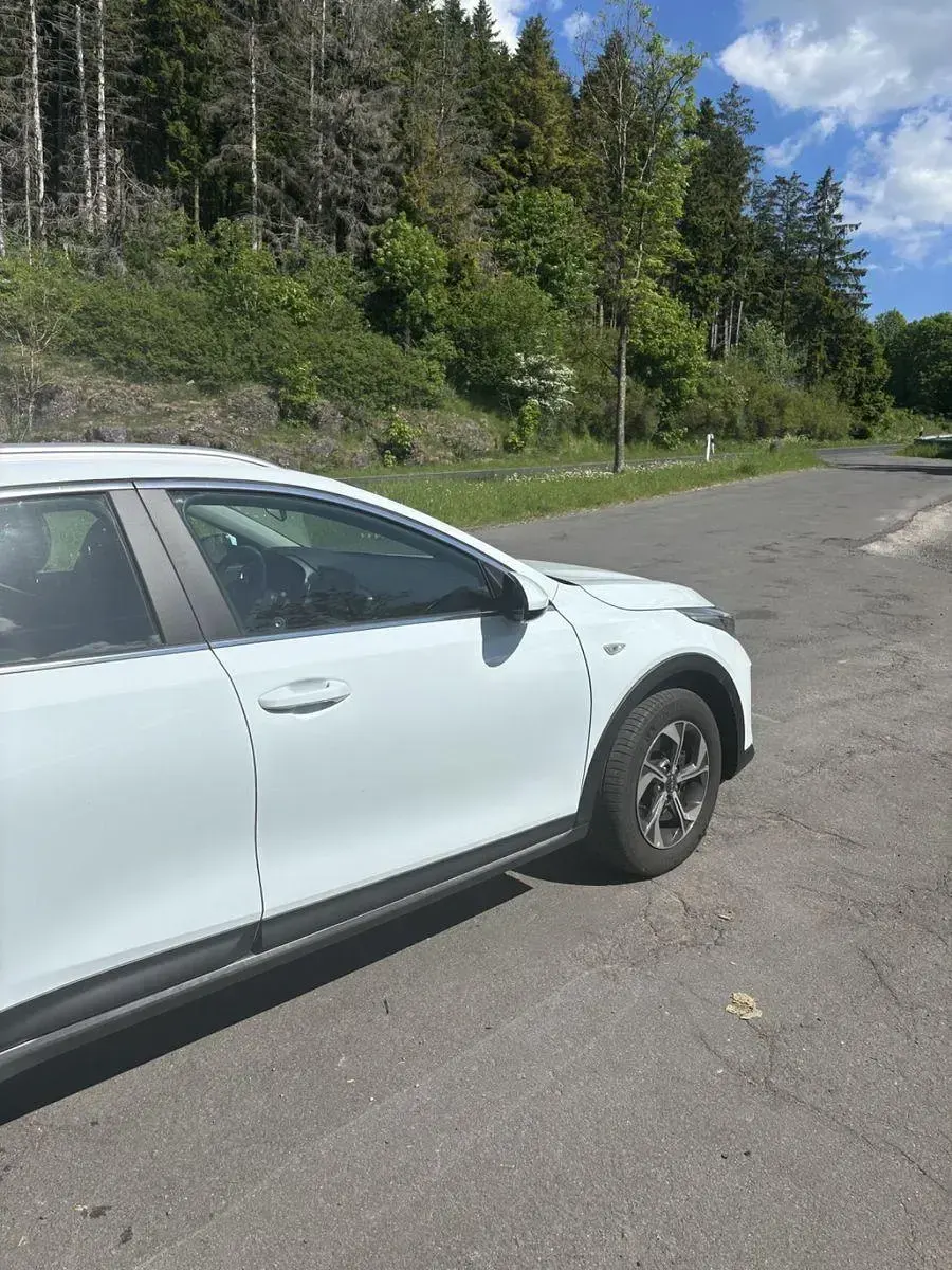 Gebraucht Kia XCeed Vision 160 PS (117 kW) 2022 Weiß SUV