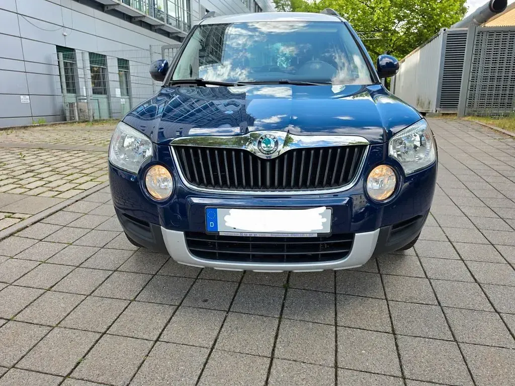 Gebraucht Skoda Yeti Ambition 105 PS (77 kW) 2012 Blau SUV
