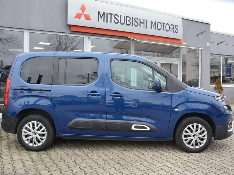 Gebraucht Citroën Berlingo Feel 102 PS (75 kW) 2020 Blau Van / Kleinbus
