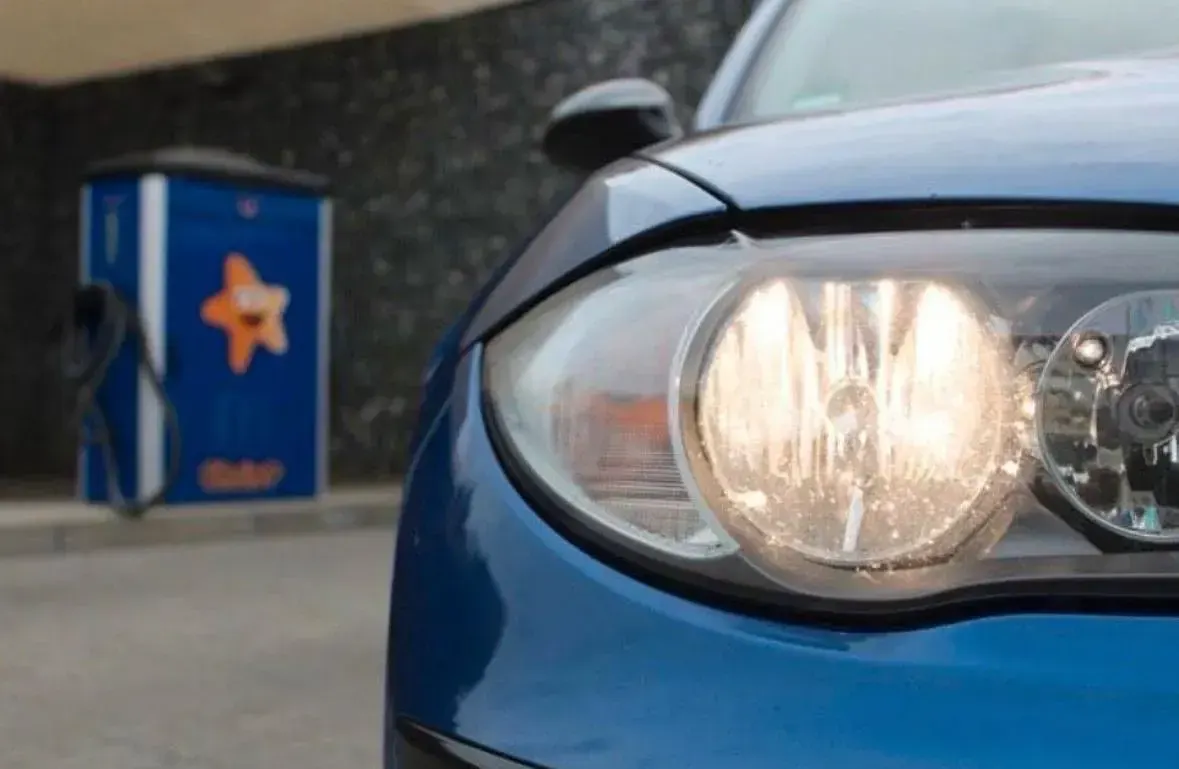 Second-hand BMW 116 122 CP (89 kW) 2007 Albastru Hatchback